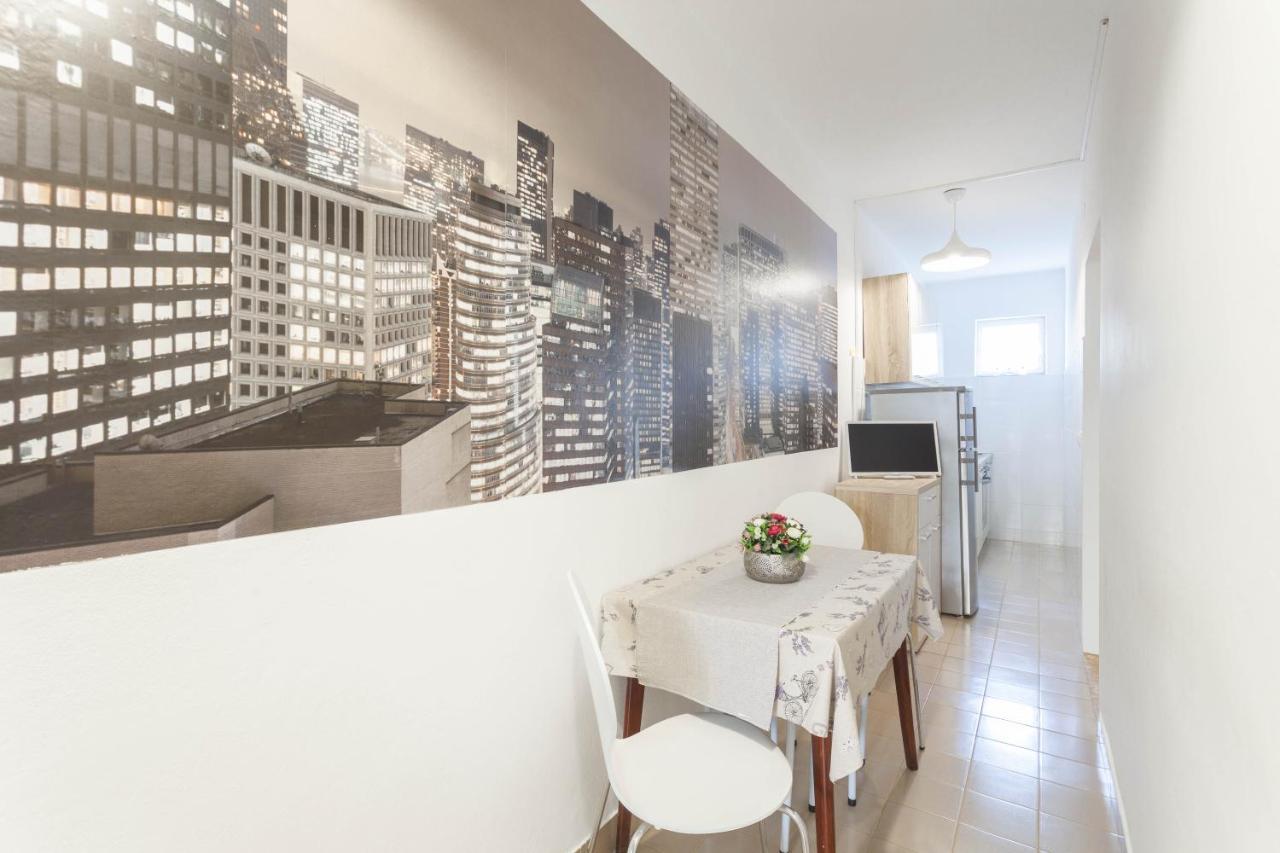 Apartments Maras Makarska Zimmer foto