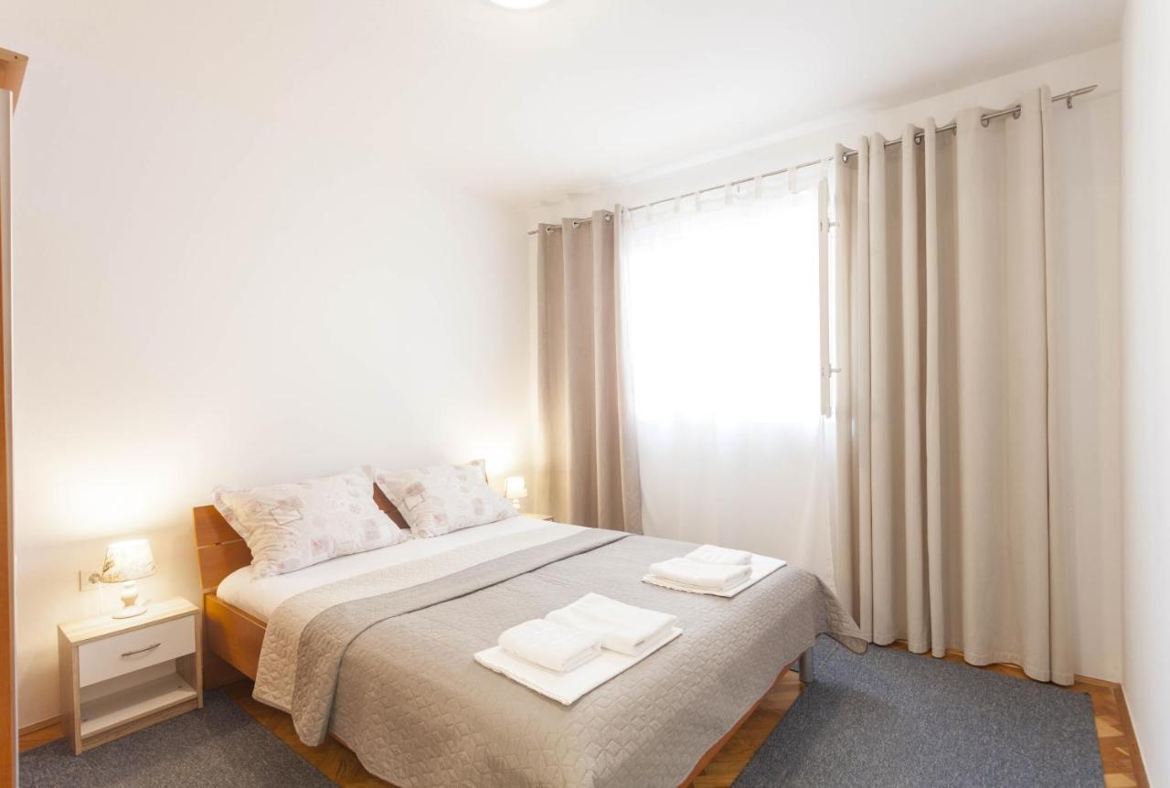 Apartments Maras Makarska Zimmer foto