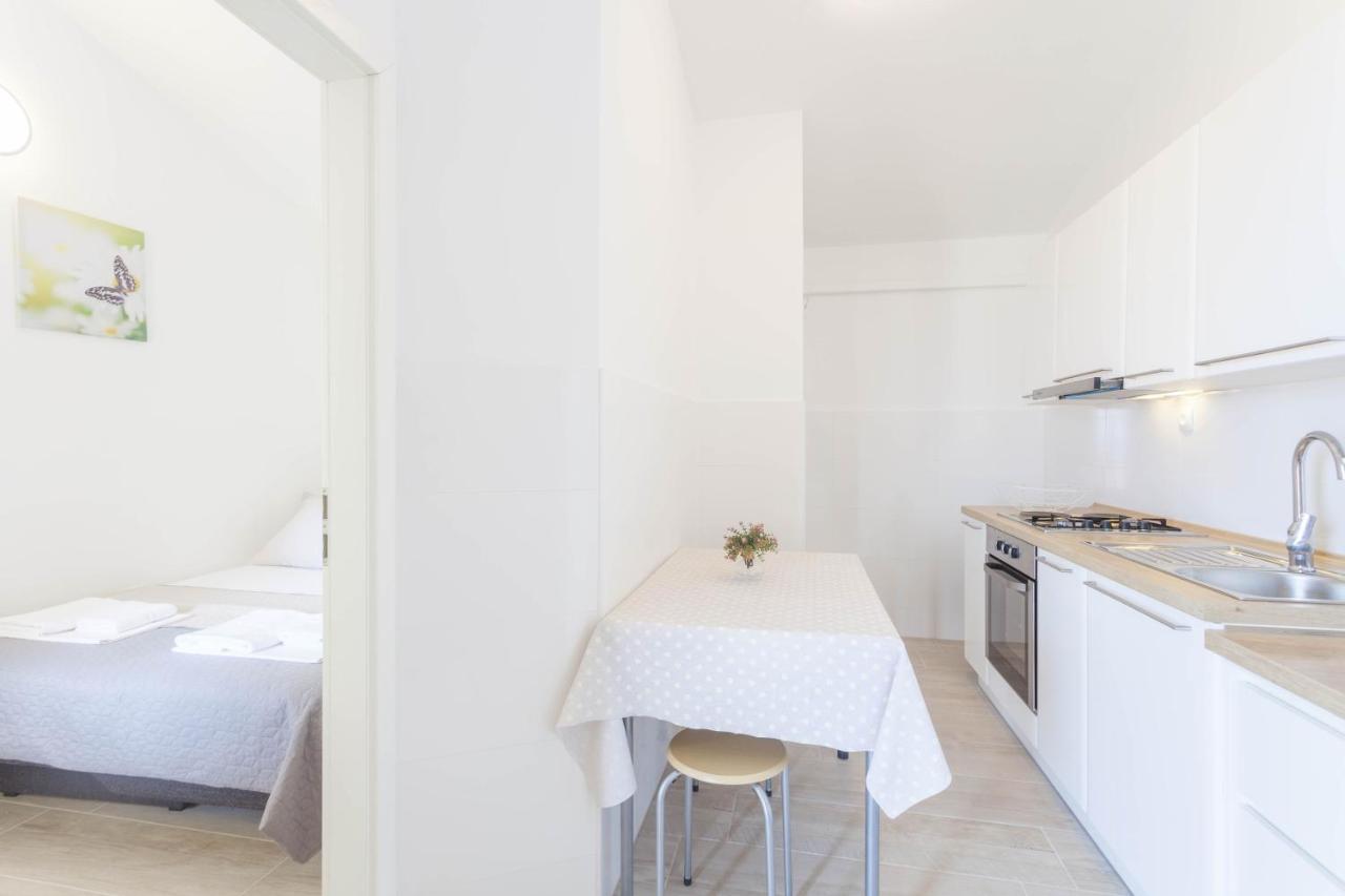 Apartments Maras Makarska Zimmer foto